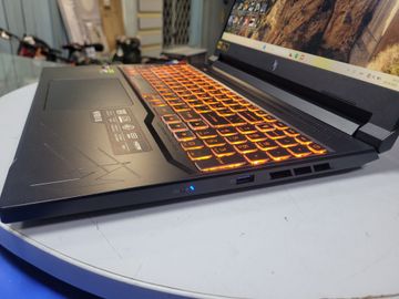 01-200627940: Acer 16/ryzen 5 8645hs ddr5/16gb ddr4/hdd *відсутній/ssd512gb+ssd 2tb/geforce rtx4050 6gb