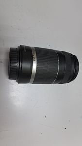 Canon ef-s 55-250mm f/4-5,6 is