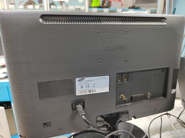 01-200795408: Samsung lt22a300