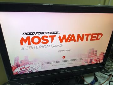 01-200795759: Microsoft xbox 360s console 1439 8gb