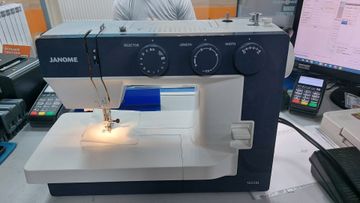 Б/в Швейна машина Janome 1522bl 01-200803444