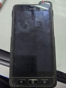 Б/в Мобільний телефон Sonim xp8800 64gb 01-200803705