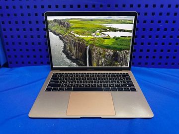 Б/в Ноутбук Apple macbook air a1932 13,3" core i5 1,6ghz/ram8gb/ssd128gb/intel uhd graphics 617 01-200810579