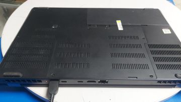 Б/у Ноутбук Lenovo 15/core i7 8850h ddr4/32gb ddr4/ssd 512 gb/quadro p2000 max-q 4gb 01-200821522