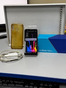 Б/в Мобільний телефон Asus zenfone max m1 zb555kl 2/16gb 01-200828540