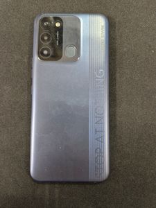 Б/у Мобильный телефон Tecno spark 8c kg5k 4/128gb 01-200833029