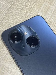 Б/в Мобільний телефон Tecno spark go 1 kl4 4/128gb 01-200841698