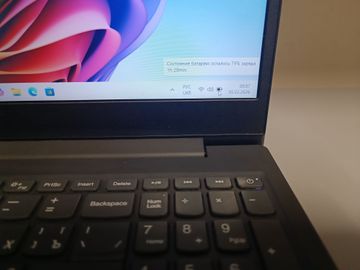 Б/в Ноутбук Lenovo 15/ryzen 3 3250u ddr4/8gb ddr3/hdd 500 gb/*інтегрована 01-200864027