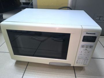 Б/в Мікрохвильова піч Panasonic nn-st337w 01-200867640
