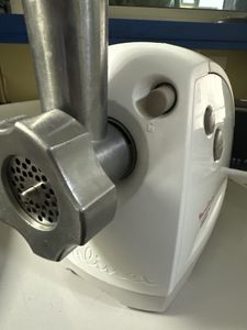 Б/в М'ясорубка Moulinex hv8 me626132 01-200874038