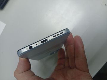 Б/в Мобільний телефон Motorola moto g84 8/256gb 01-200878460