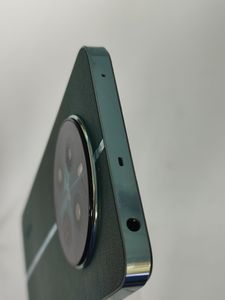 Б/в Мобільний телефон Realme 12+ 5g 8/256gb 01-200881153