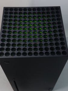 Б/в Ігрова приставка Microsoft xbox series x 1tb 01-200885203