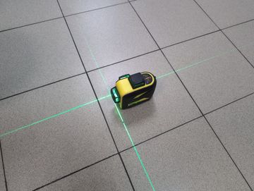 Б/в Лазерний нівелір Firecore f93t-xr 01-200900674