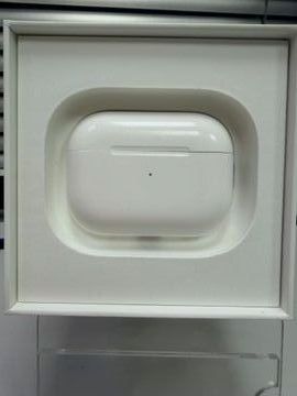 Б/в Навушники Apple airpods pro 2nd generation with magsafe charging case usb-c 01-200916893