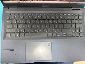 Б/у Ноутбук Asus 15/core i3-1215u ddr5/8gb ddr5/hdd *відсутній/ssd 500 gb/*інтегрована 01-200938569