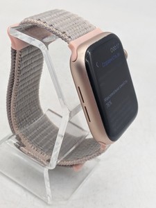 Б/в Смарт-годинник Apple watch series 6 gps 44mm aluminum case 01-200902842