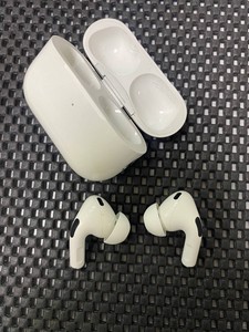Б/в Навушники Apple airpods pro 2nd generation with magsafe charging case usb-c 01-200974404