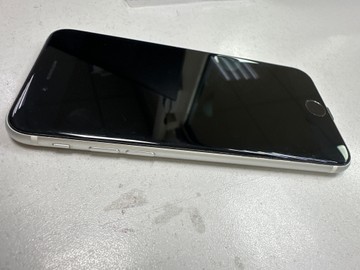 Б/в Мобільний телефон Apple iphone se 2022 64gb 01-200983608
