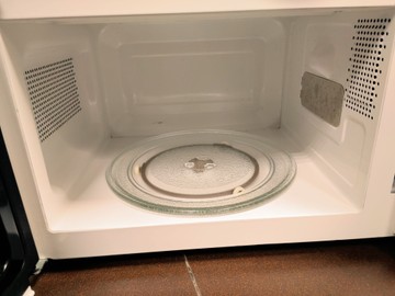 Б/в Мікрохвильова піч Smart p70h20l-ql 01-200996972