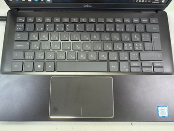 Б/в Ноутбук Dell 13/core i3 8145u ddr4/4gb ddr4/hdd *відсутній/ssd 256 gb/*інтегрована 01-201008366