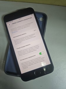 Б/в Мобільний телефон Apple iphone se 2022 64gb 01-201043396