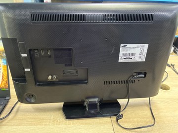 Б/в Телевізор Samsung ue24h4070au 01-201056561