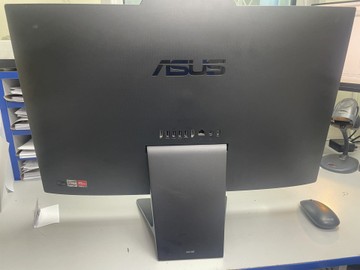 Б/в Моноблок Asus amd ryzer 5 7520u / ram 16gb / ssd 512gb / amd radeon graphics 01-201062768