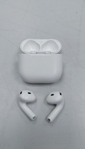 Б/в Навушники Apple airpods 4 01-201054188