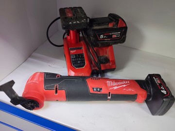 Б/в Багатофункціональний інструмент Milwaukee m12 fmt-422x 01-201082389
