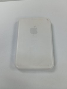Б/у Повербанк Apple magsafe battery pack a2384 1460mah 01-201134440
