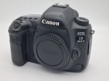Б/в Фотоапарат Canon eos 5d mark iv body 01-201147519