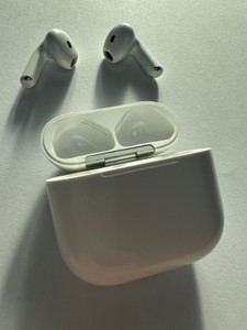 Б/у Навушники Apple airpods 4 01-201152796