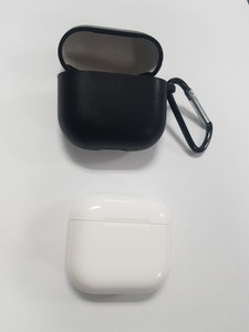 Б/у Навушники Apple airpods 4 with active noise cancellation 01-201150889