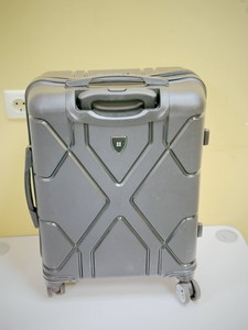 Avva b008100