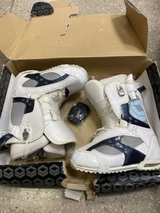 01-200271324: Ftwo glam girl