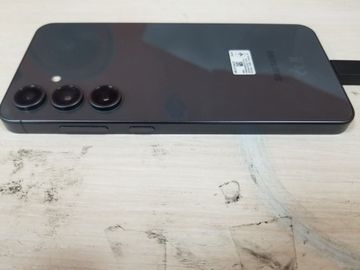 Б/в Мобільний телефон Samsung galaxy s24 fe 8/256gb 01-200578966