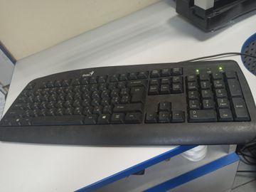 Б/у Клавиатура Genius kb-110 01-200741856