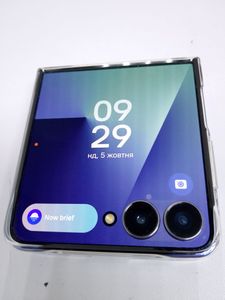 01-200748627: Samsung galaxy flip7 12/256gb