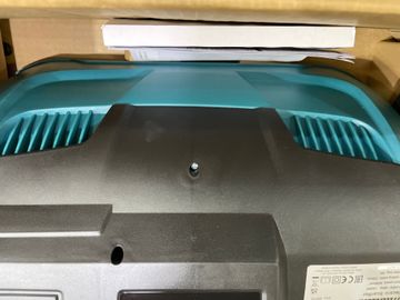 01-200749545: Makita uv3200