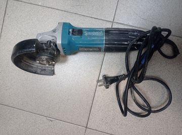 01-200795672: Makita ga5030r