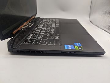 Б/в Ноутбук Emachines 17/core i5-13500h ddr5/16gb ddr5/hdd *відсутній/ssd 500 gb/geforce rtx4050 6gb 01-200821183