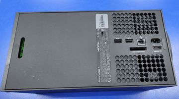 Б/у Игровая приставка Microsoft xbox series x 1tb 01-200790847
