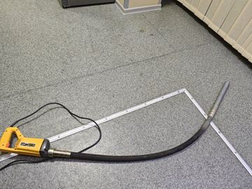 Б/у Вибратор глубинный Кентавр вбр-0801э + булава 01-200838549