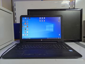 Б/у Ноутбук Hp 15/celeron n3060 ddr3/4gb ddr3/hdd 500 gb/ssd *відсутній/*інтегрована 01-200838674