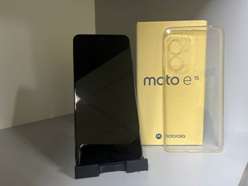 Б/в Мобільний телефон Motorola moto e15 2/64gb 01-200841027