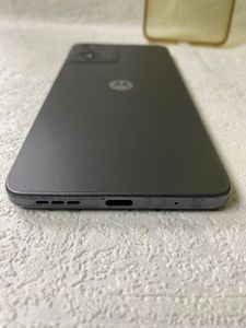 Б/у Мобильный телефон Motorola moto e14 4/64gb 01-200861367