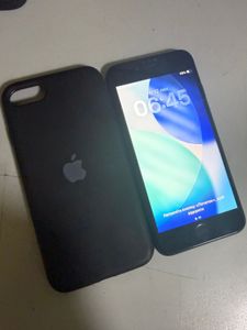 Б/в Мобільний телефон Apple iphone se 2022 64gb 01-200870742