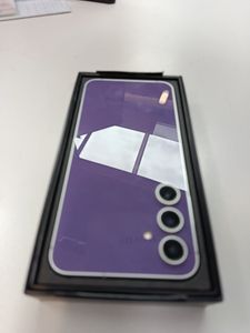 Б/у Мобильный телефон Samsung galaxy s23 fe sm-s711b 8/256gb 01-200880997