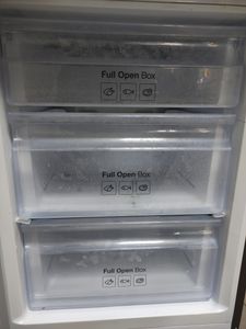 Б/в Холодильник з морозильною камерою Samsung rb33j3000sa 01-200883777